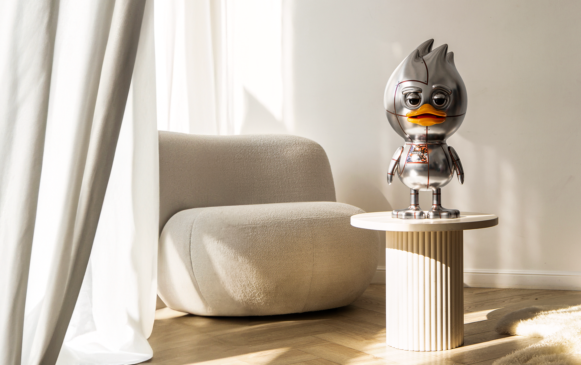 TUD x Mike Tyson The Boxing Duck — ракурс три четверти